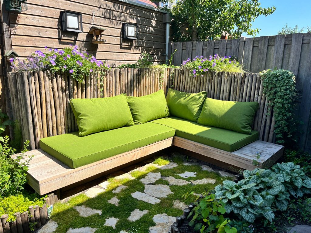 Na: in juli genieten van de zon in de groene oase
